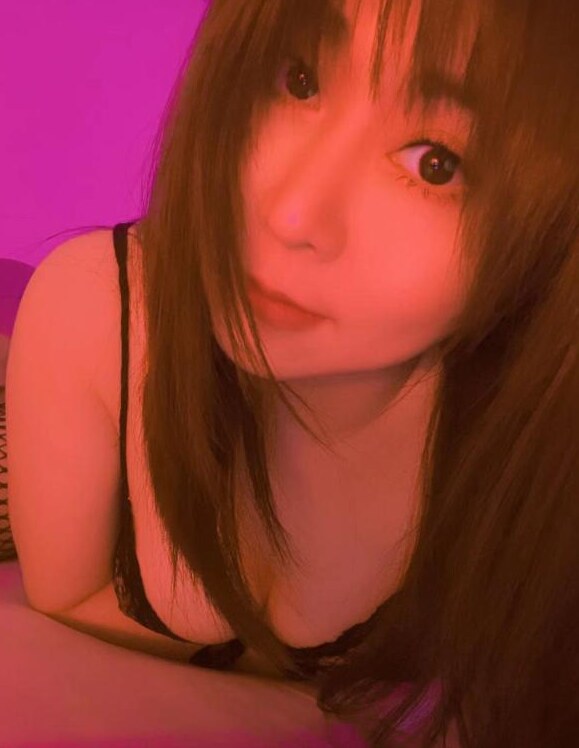 自带小玩具骚女