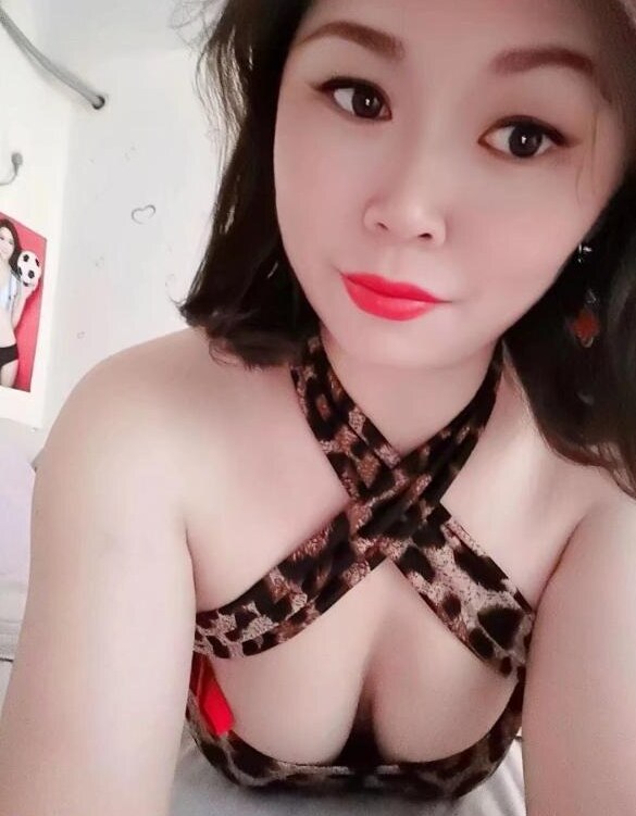 D奶少妇