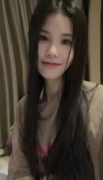 白皙白虎小妹