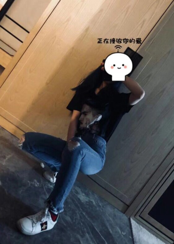会喷的水娃小姐姐