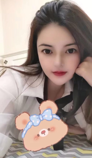 床上很骚，叫的厉害