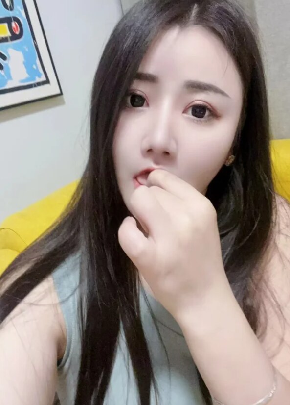 南山丰满小姐姐