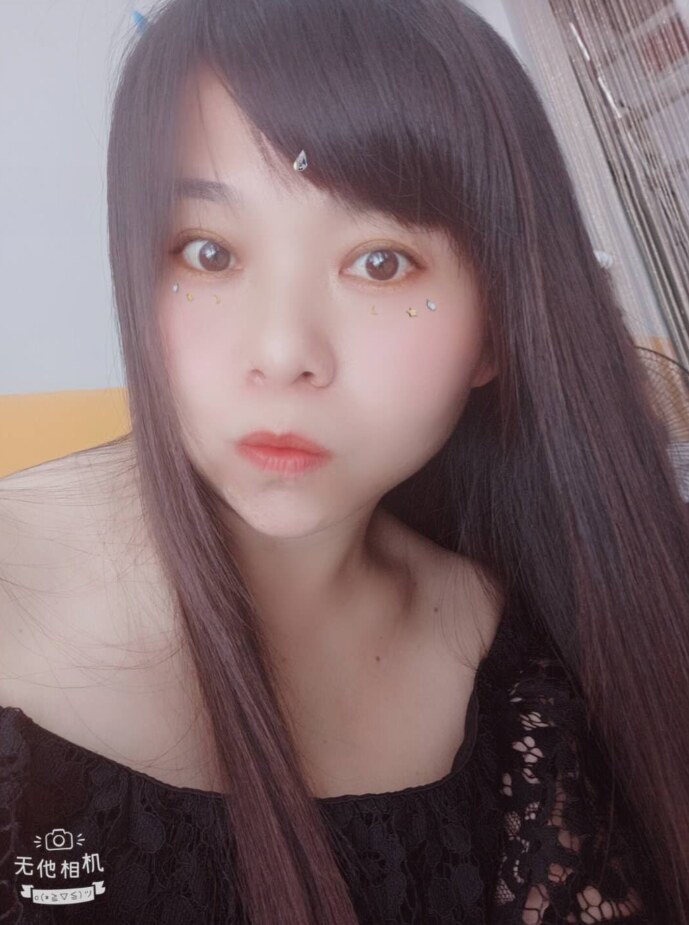 白云微胖大奶少妇