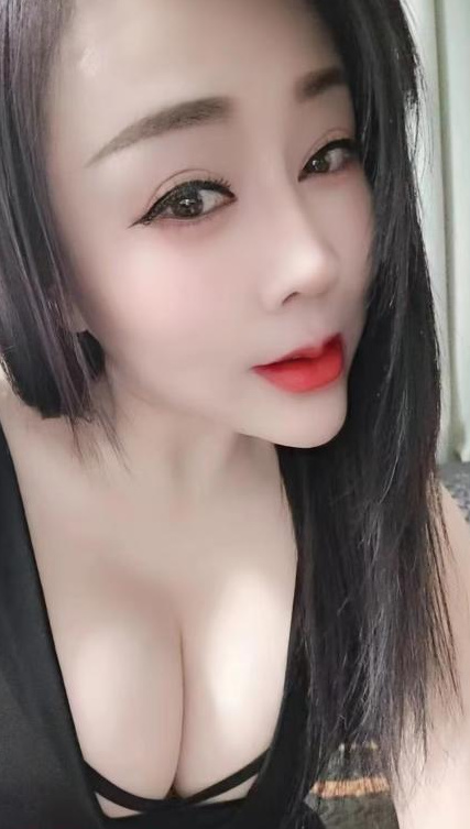 胸大人骚的姐姐