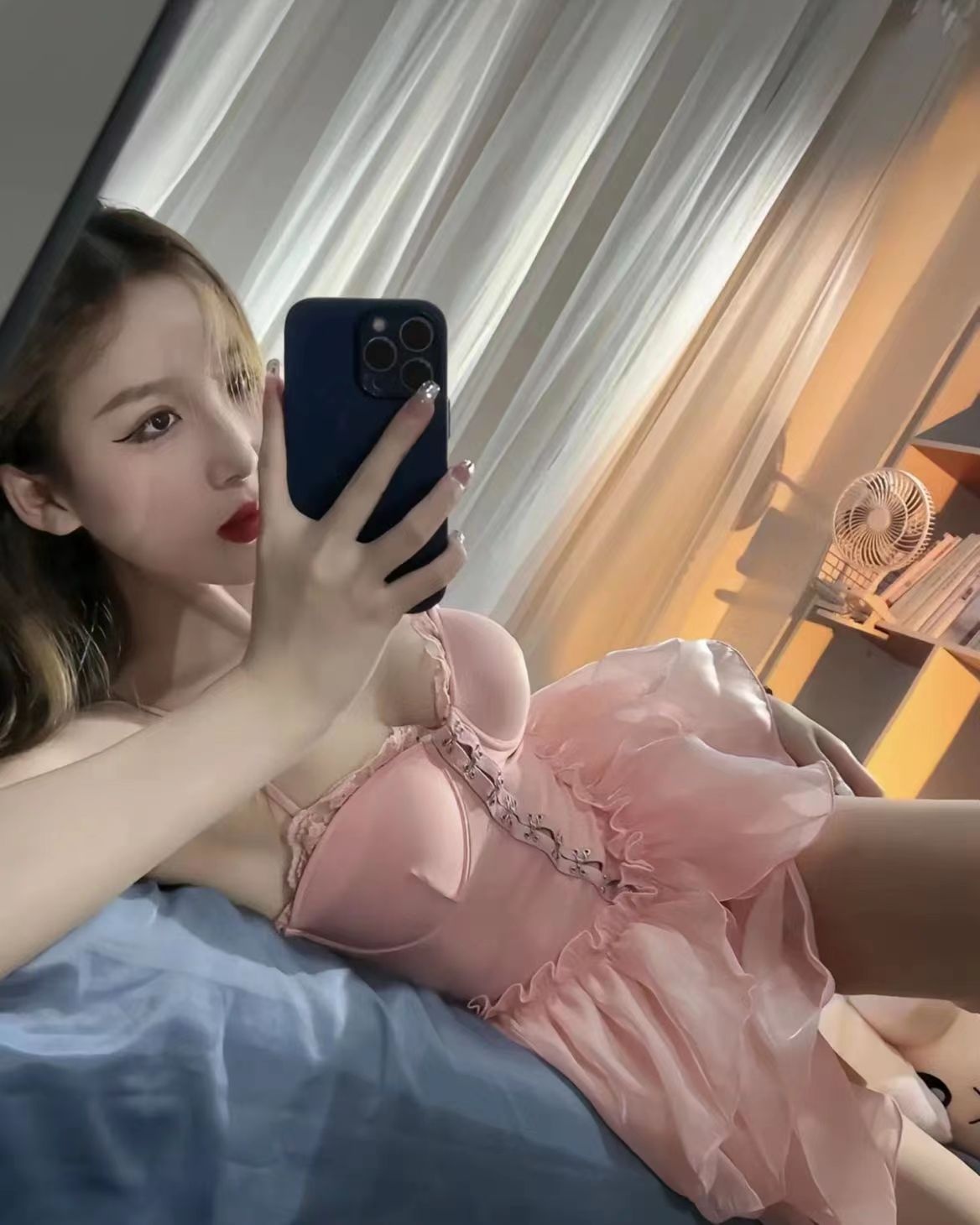 朝阳性感大奶妹