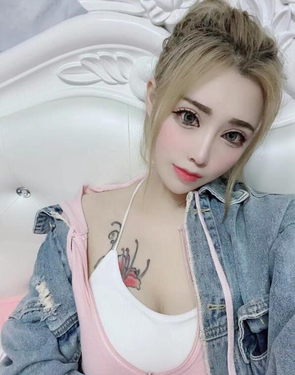 城关花胸兔兔姐