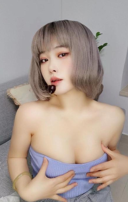 南山风骚大胸毛毛