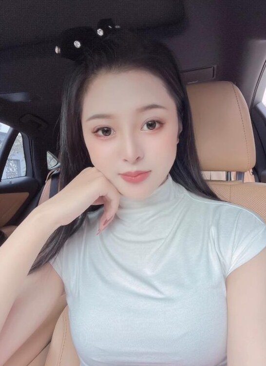 天河区颜控小御姐罗罗