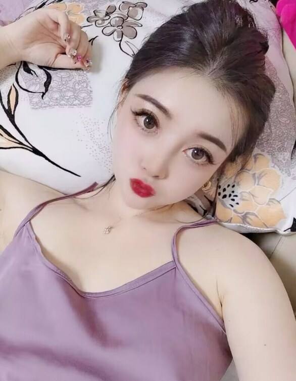 朝阳大眼睛俏妹子