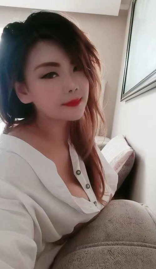 激情风骚大胸姐姐