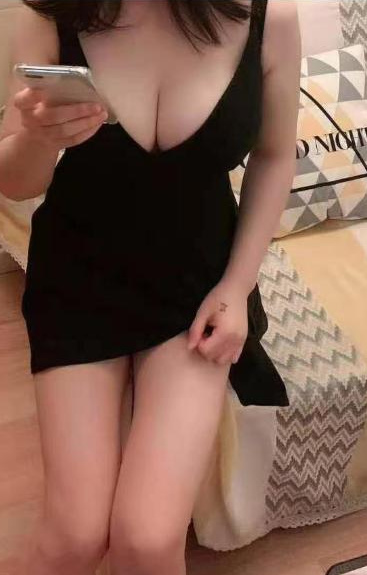 经济适用的大胸熟女