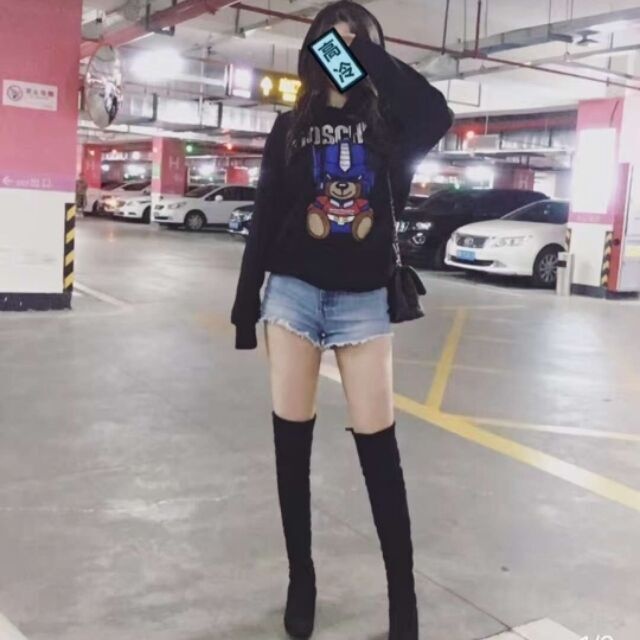 23的大胸妹