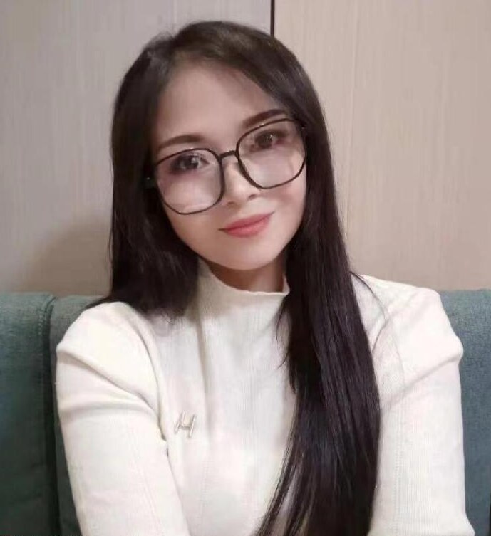 可玩丝袜的妹子