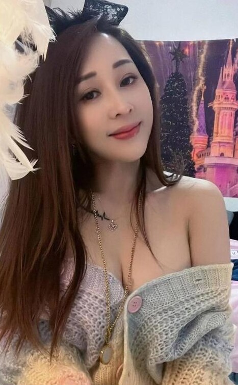 广州娇小大胸妹