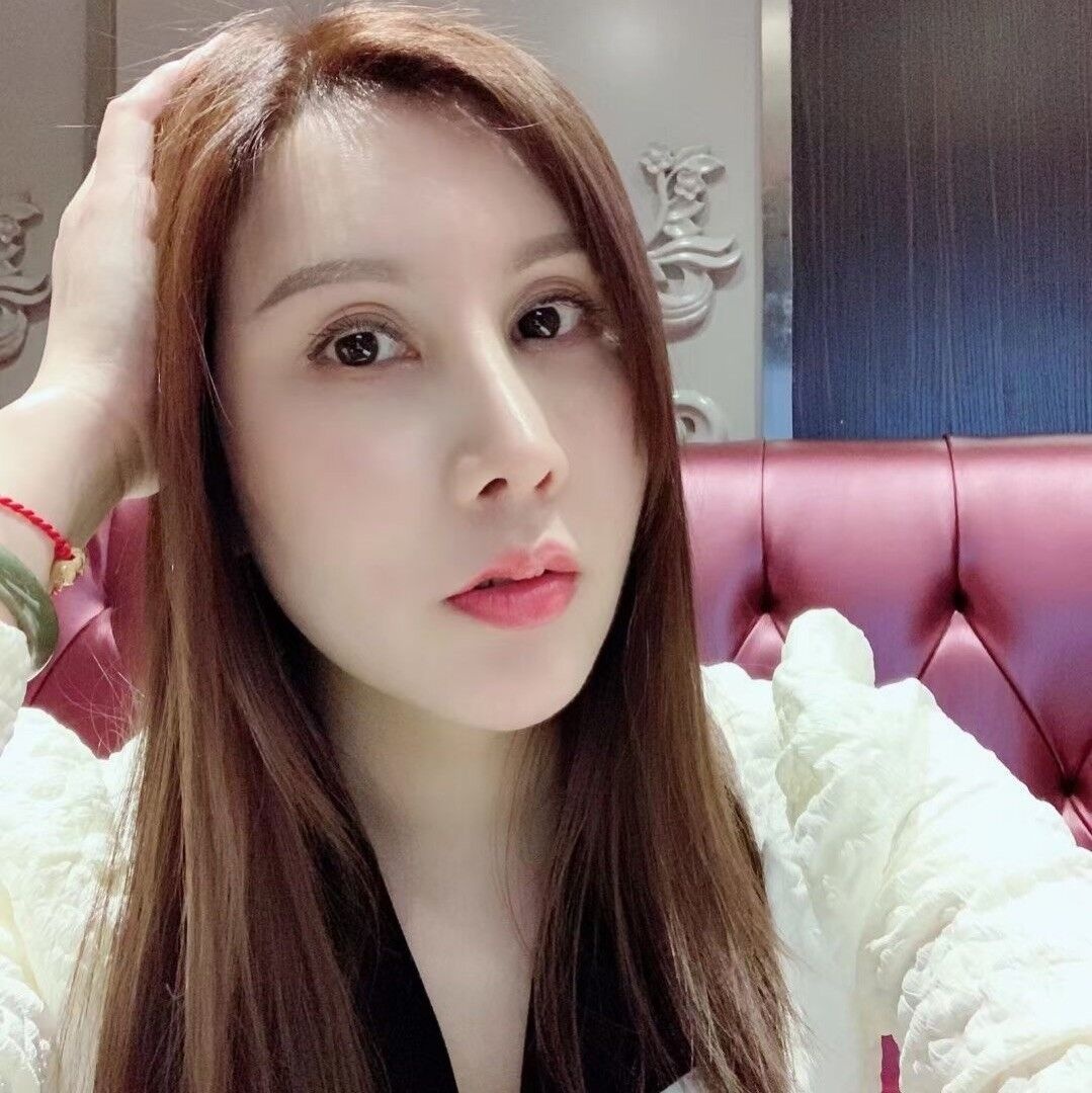 少数民族水磨苗苗