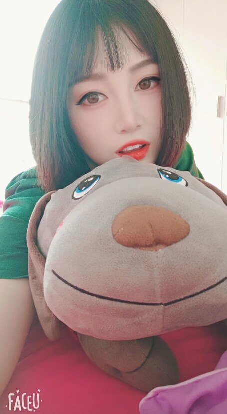 又纯又欲小姐姐