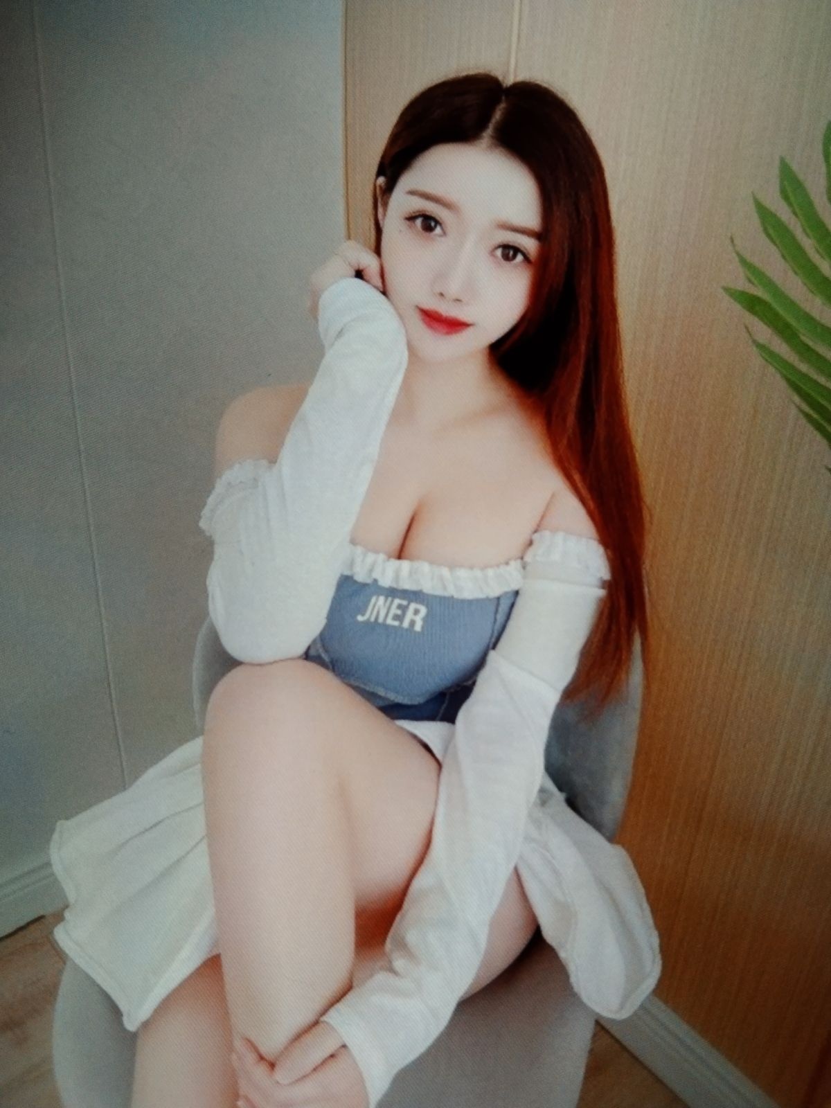 大胸妹子学生妹兼职超嫩