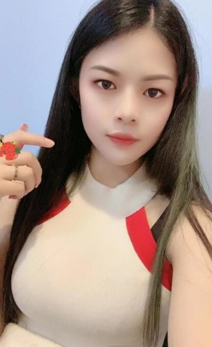 经开万达广场漂亮妹子