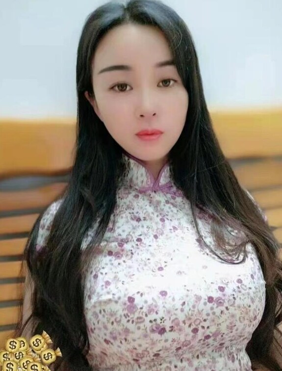 白云大胸服务型九九