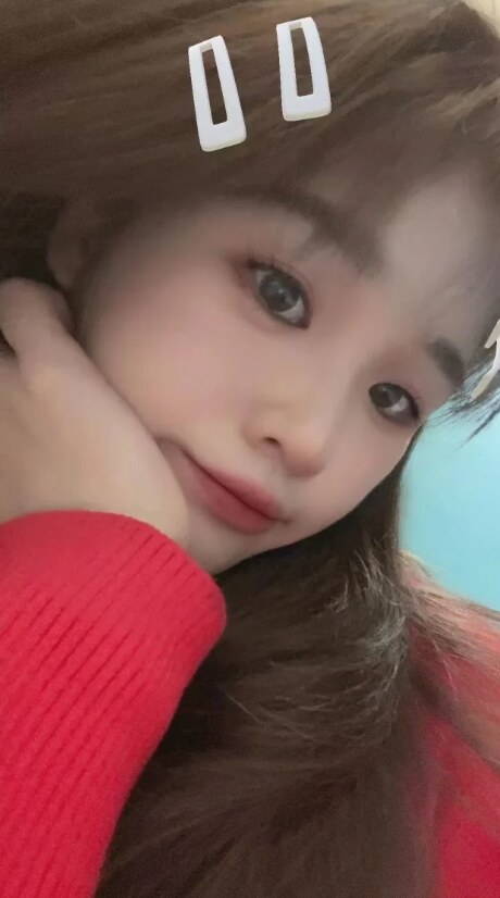 娇小可爱骚女