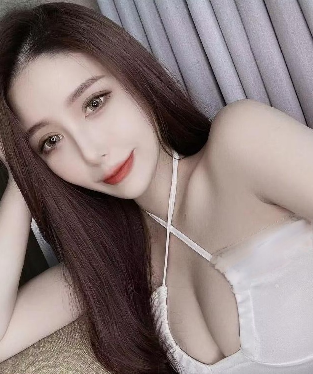 丰满的完美女人