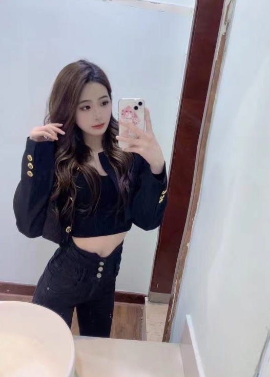 长相清纯的小姐姐