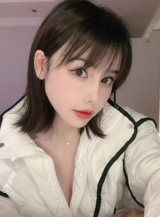 杭州大眼睛妹子