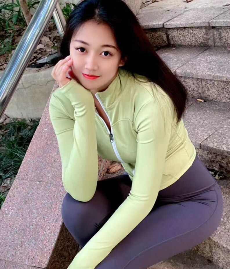 普陀小艺，乳挺臀肥