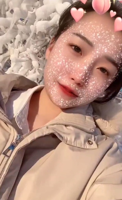 年轻好身材颜值不错