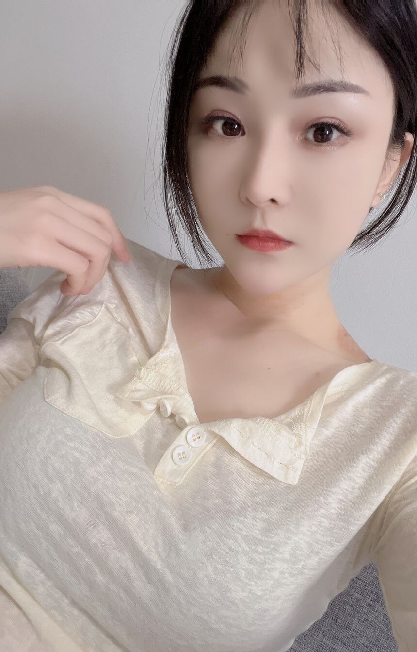 国贸附近肤白貌美的小姐姐