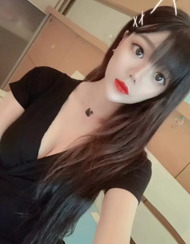 屁股大人年轻