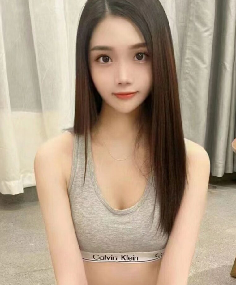 天河大长腿美女小布丁