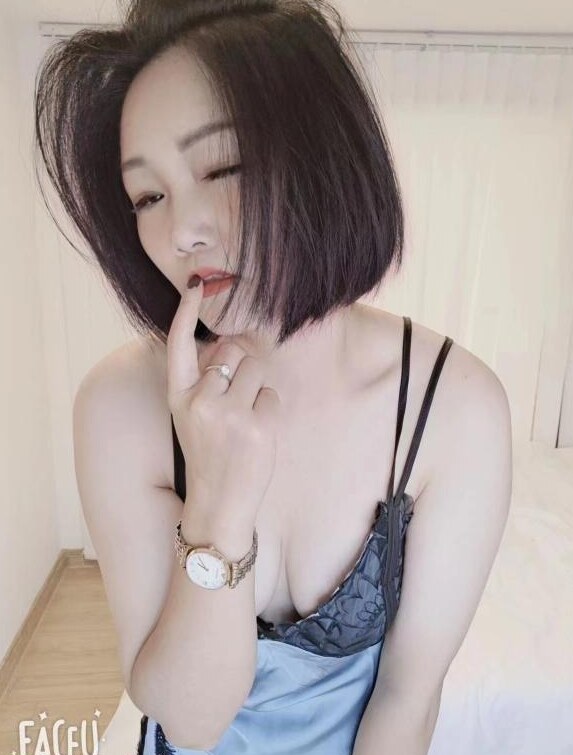 东城骚妇笑笑