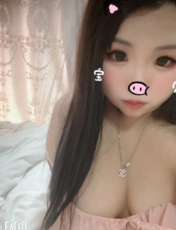可爱小胖妹