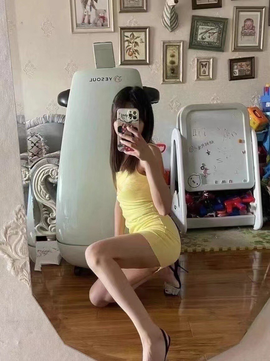 高跟鞋的嫩妹