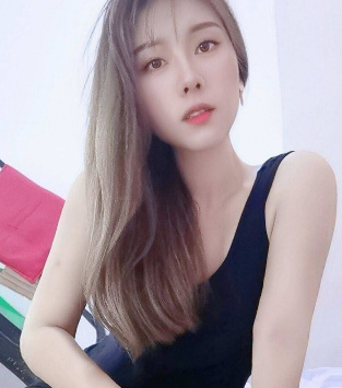 二道身材特别棒的妹子