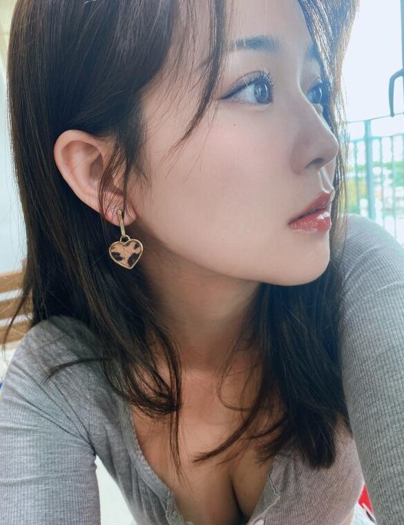 很骚的服务型少妇