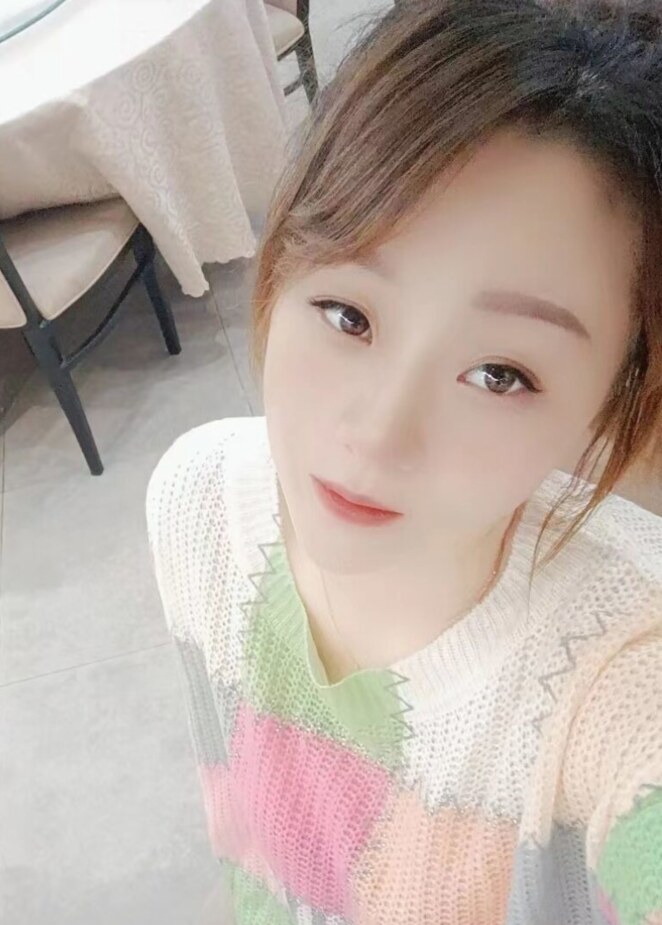 姑苏石路妹子可吻