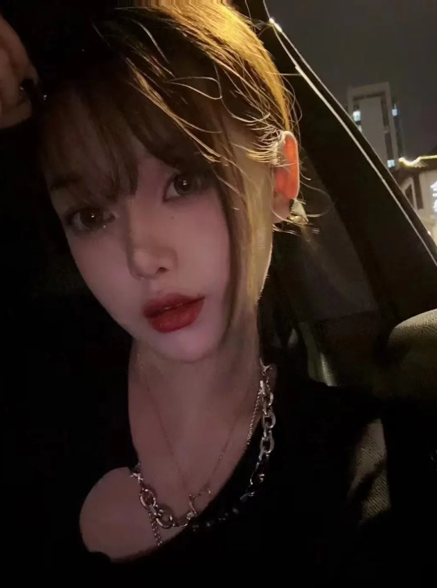 酷爱jk的小姐姐