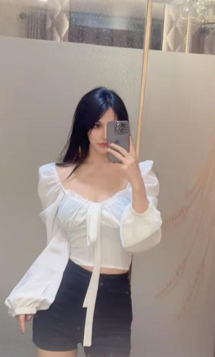 白云风骚高挑御姐蜜蜜