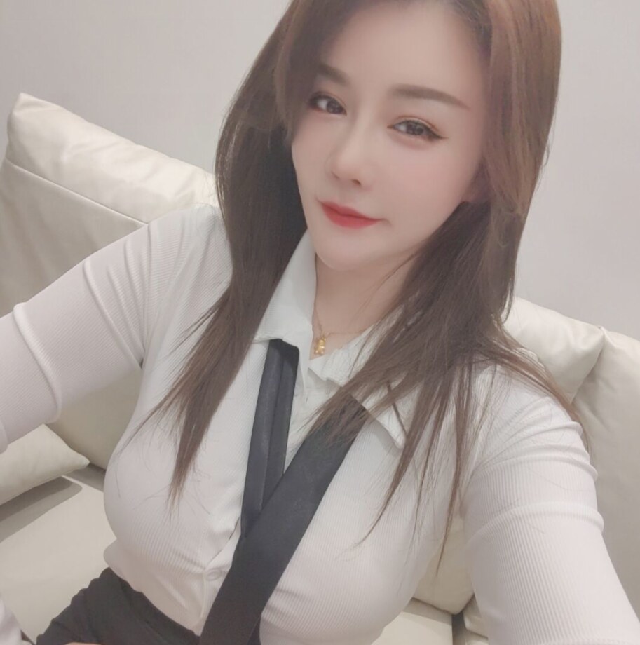 大奶高个平安姑娘