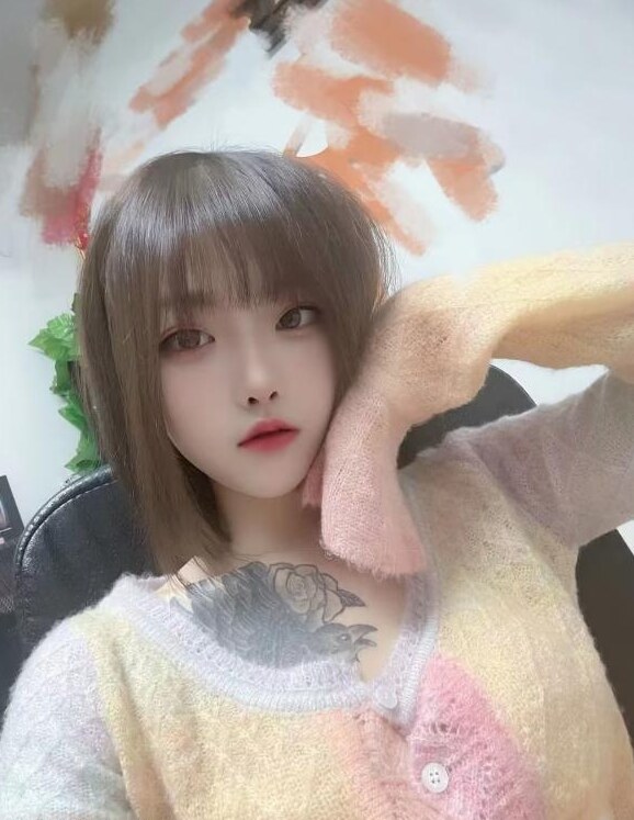 秦淮小雨身材巨顶