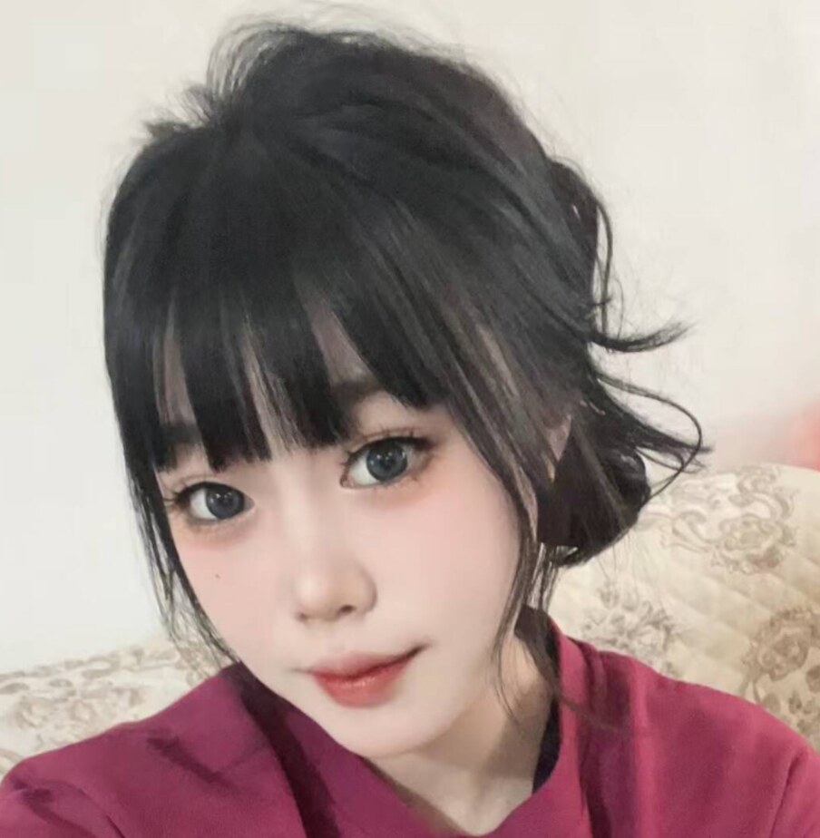 可爱的紧致小妹