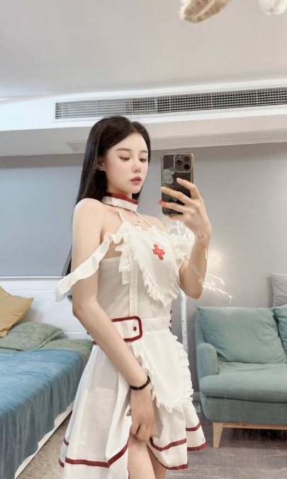 情趣十足的骚妹纸