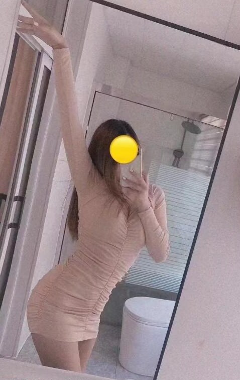 相当配合的嫩妹