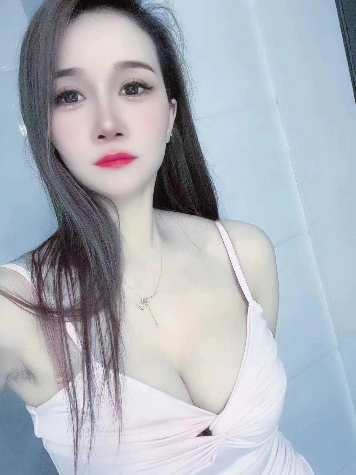 大奶服务系少妇