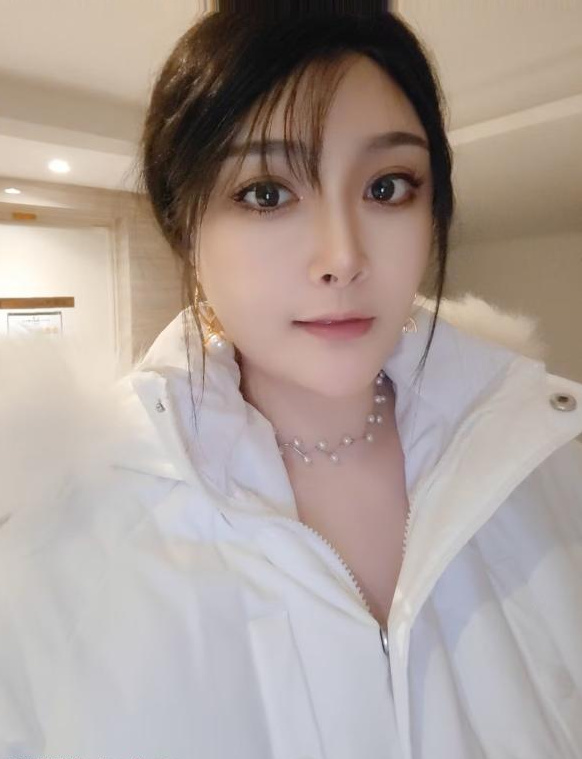 大胸妹妹苏青