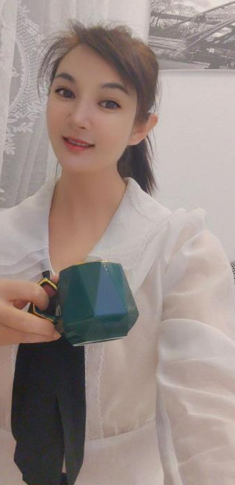 越秀服务系小姐姐