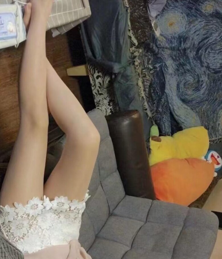 邻居小姐姐琪琪