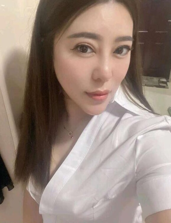 体验风情少妇